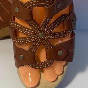 Dansko Womens Serena Sandals 9 Brown Slides Sandals Slip On Wedge Boho Flower